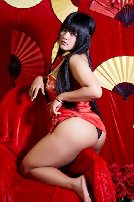 Chubby Asian girl Dorothy slips a sex toy inside her hairless vagina 32352432